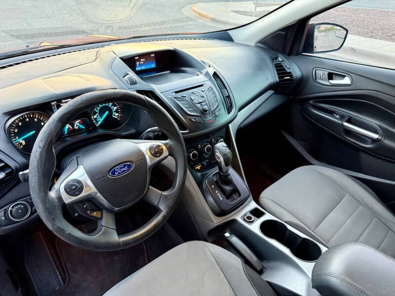 2016 Ford Escape SE