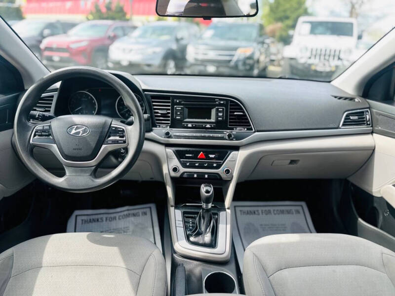 2017 Hyundai Elantra