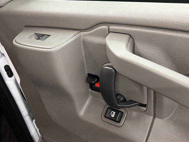 2022 GMC Savana 2500