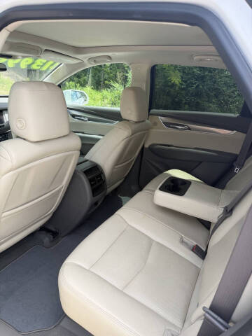 2017 Cadillac XT5 Premium Luxury