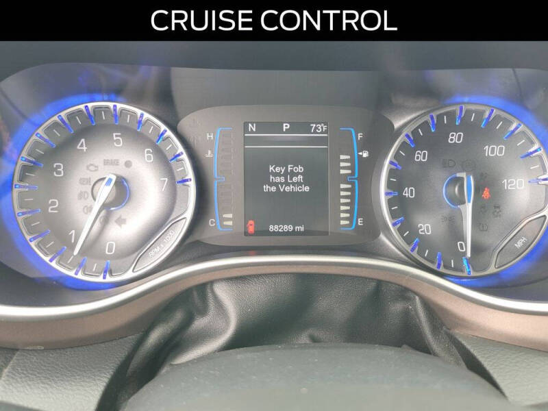 2017 Chrysler Pacifica Touring-L