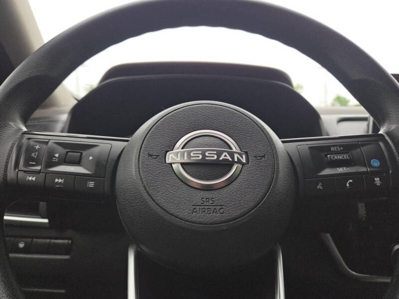 2022 Nissan Rogue SV