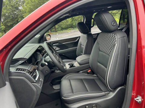 2025 GMC Acadia Denali