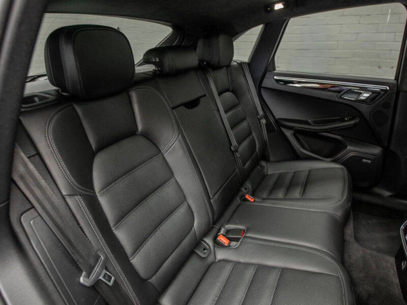 2017 Porsche Macan