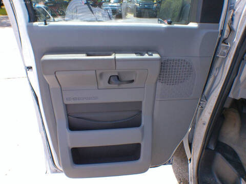 2012 Ford E-Series E-350 SD XLT