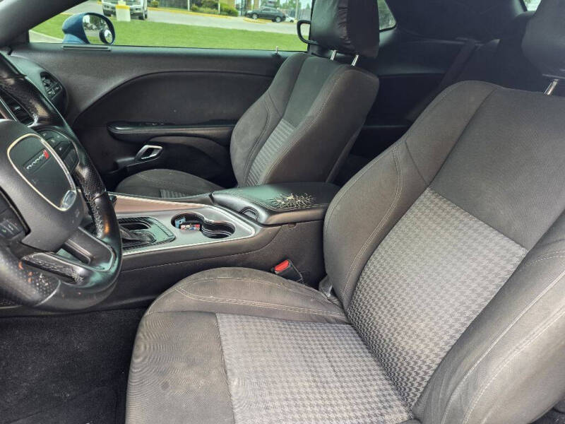 2020 Dodge Challenger SXT