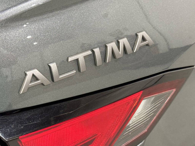 2023 Nissan Altima 2.5 SL