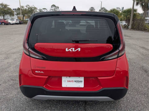 2024 Kia Soul LX