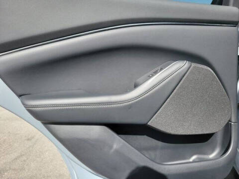 2024 Ford Mustang Mach-E Select