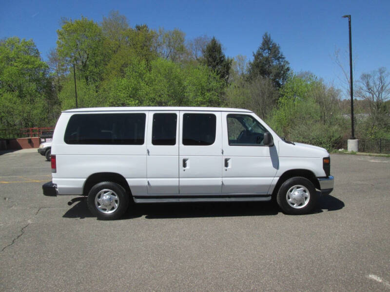 2010 Ford E-Series E-350 SD XL