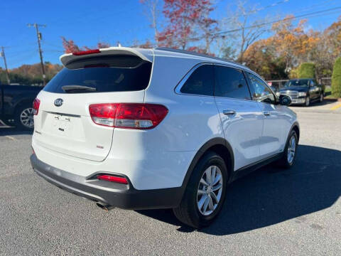 2018 Kia Sorento LX