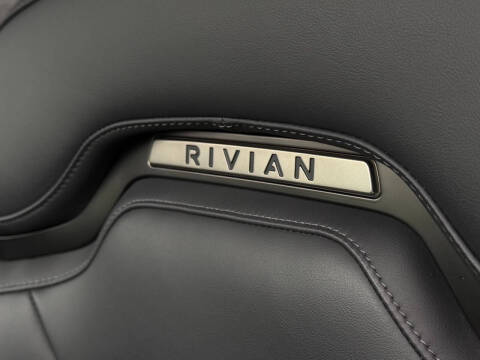 2024 Rivian R1T Adventure