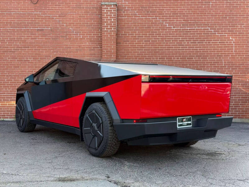 2024 Tesla Cybertruck