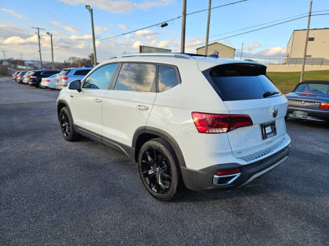 2022 Volkswagen Taos SE 4Motion