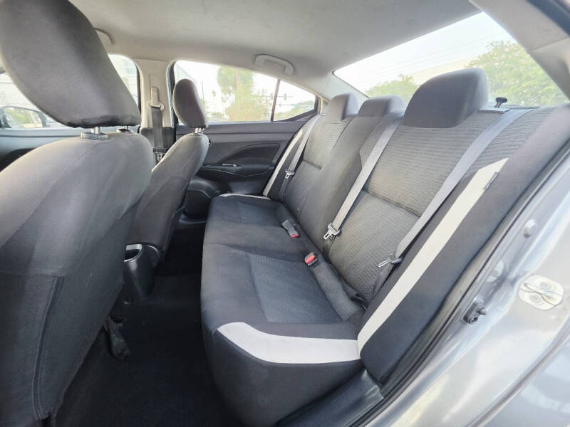 2021 Nissan Versa SV