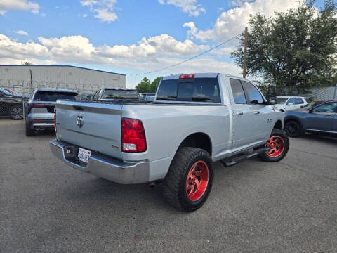 2018 RAM 1500 SLT
