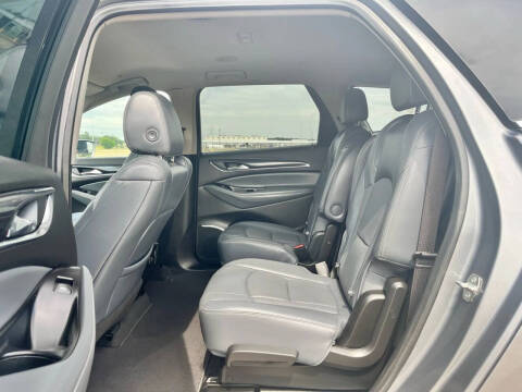 2020 Buick Enclave Essence