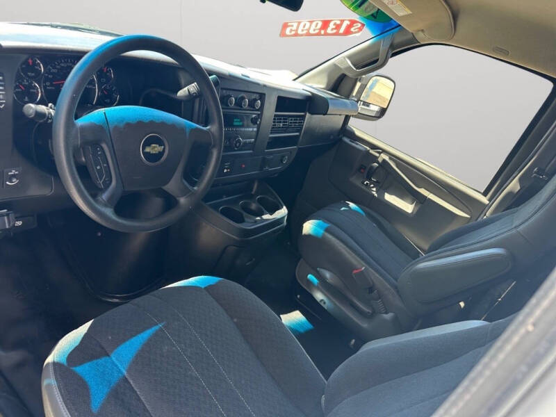 2019 Chevrolet Express 2500