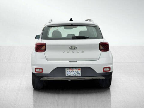 2020 Hyundai Venue SEL