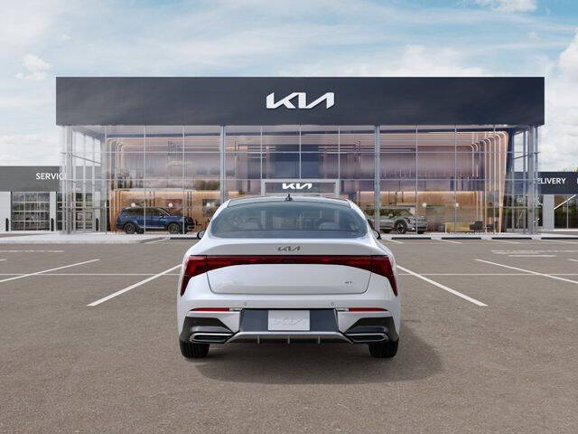 2026 Kia K5