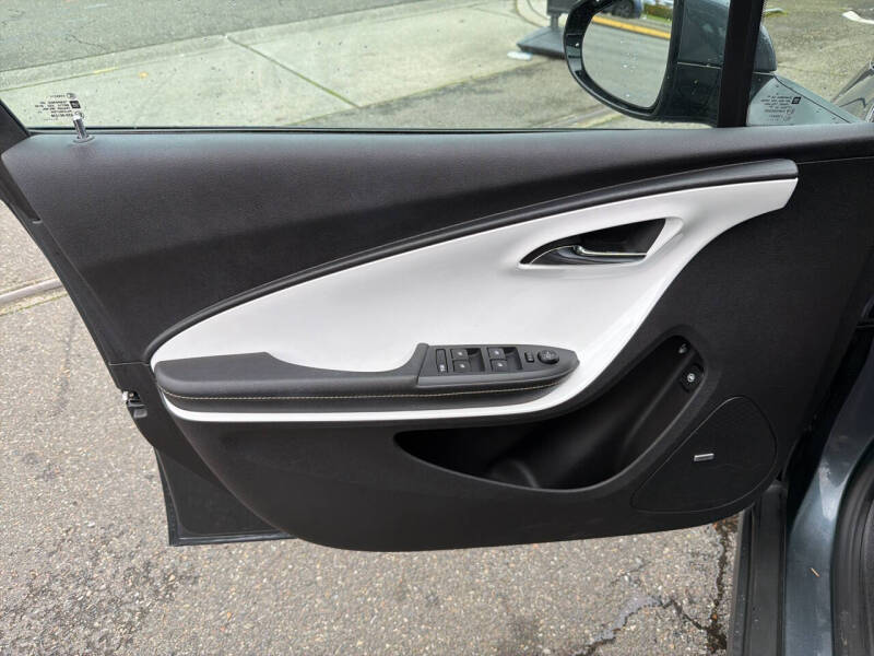 2013 Chevrolet Volt Premium