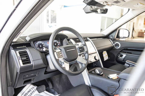 2024 Land Rover Discovery P300 S