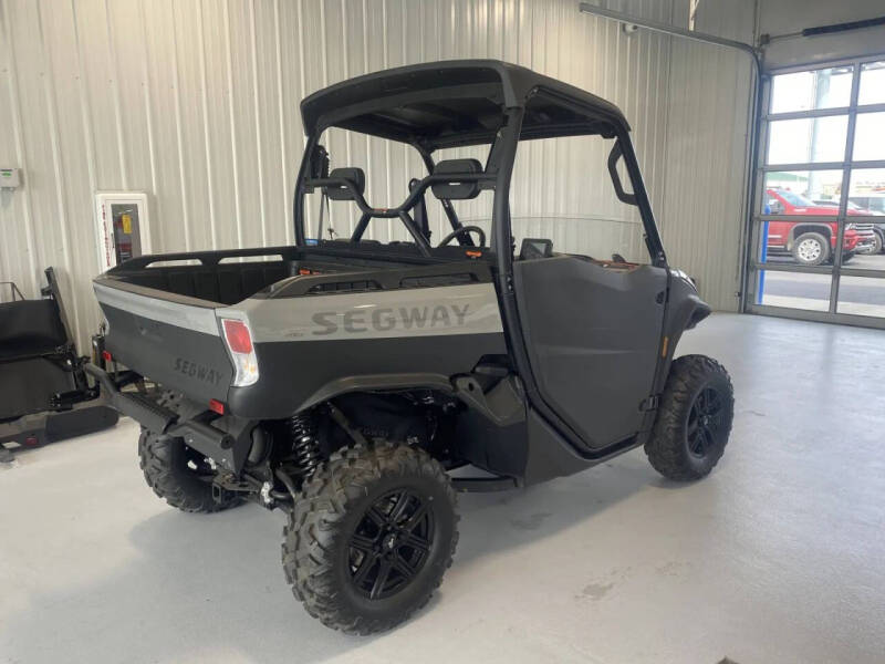 2025 Segway UT10