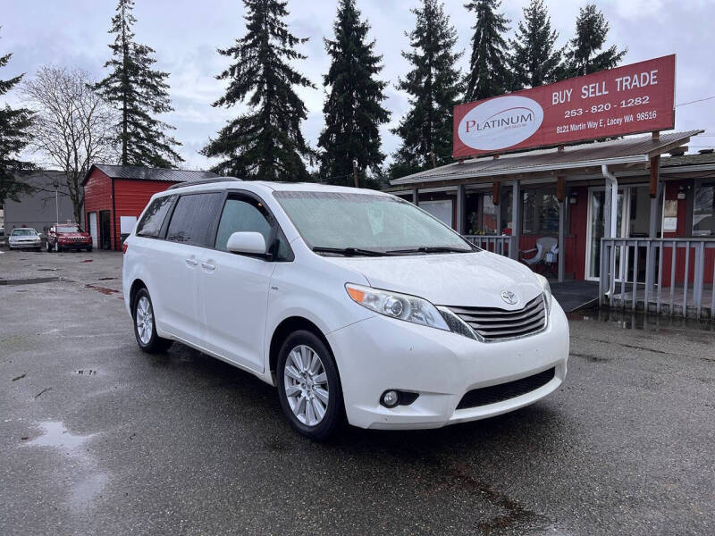 2017 Toyota Sienna XLE 7-Passenger