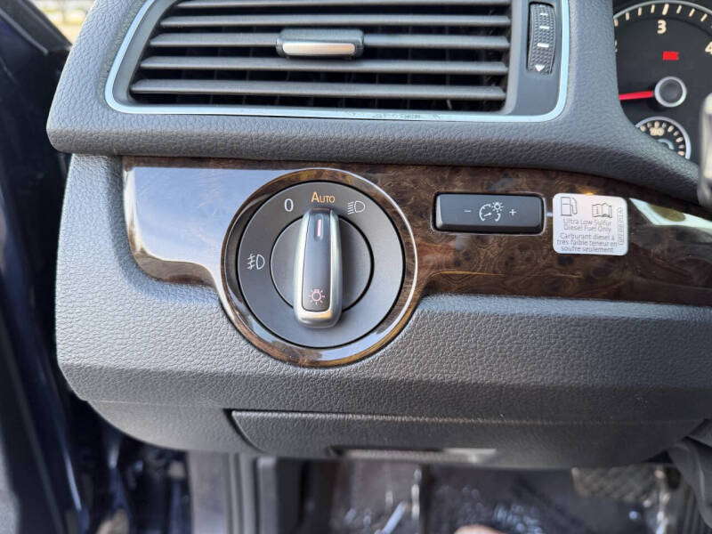 2014 Volkswagen Passat 2.0L TDI SEL Premium