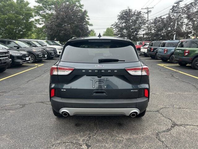 2022 Ford Escape SE