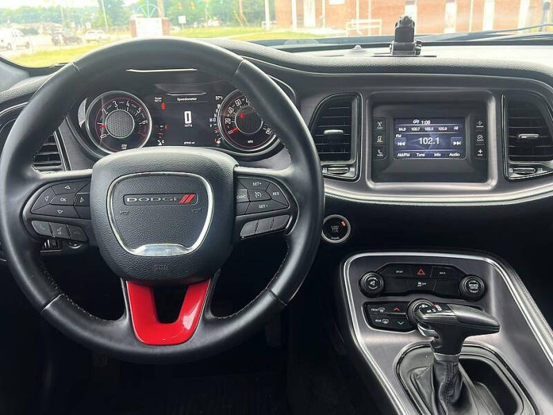 2015 Dodge Challenger SXT