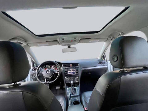 2021 Volkswagen Golf TSI