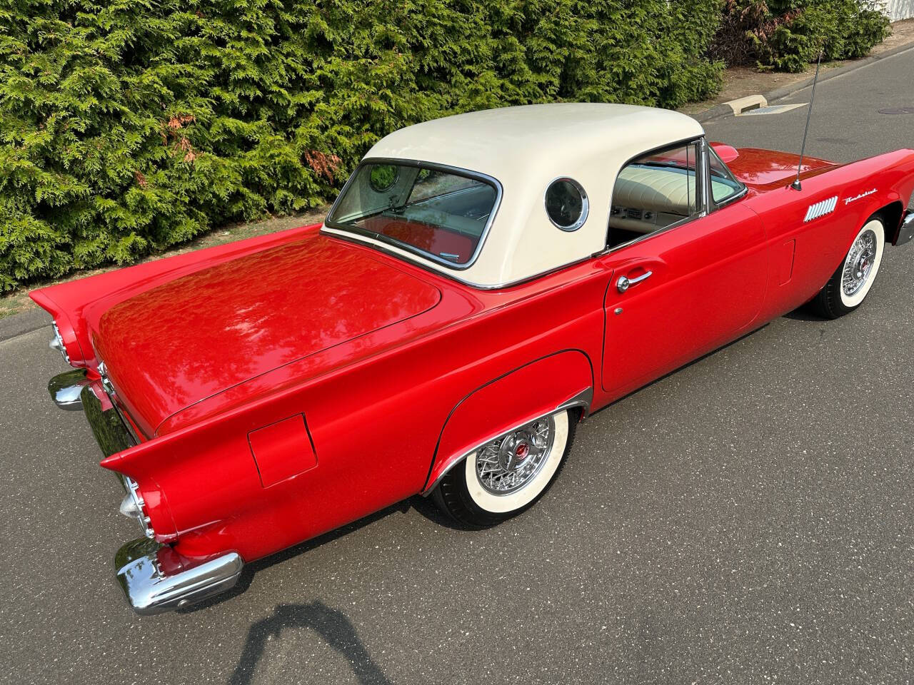 1957 Ford Thunderbird 10