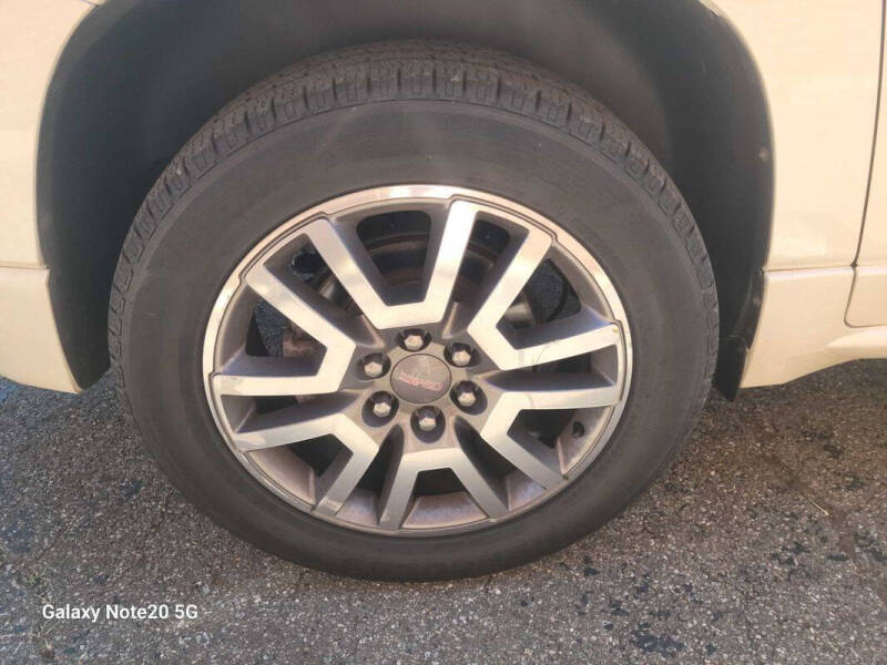 2013 GMC Acadia Denali