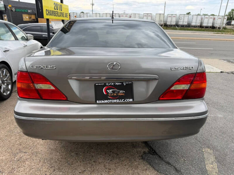 2002 Lexus LS 430