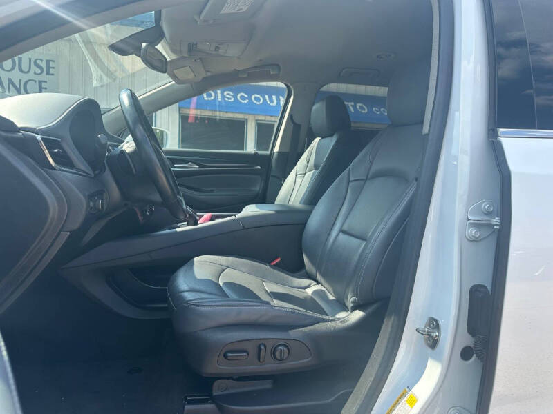 2020 Buick Enclave Essence