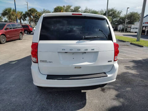 2014 Dodge Grand Caravan SE