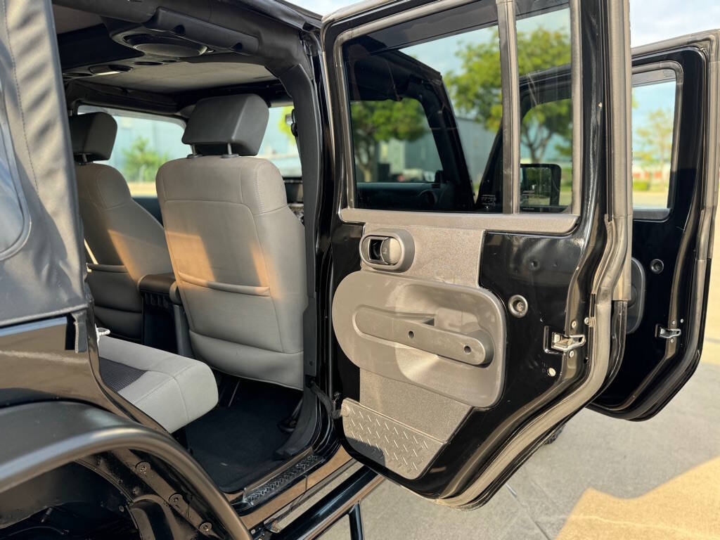 2010 Jeep Wrangler Unlimited for sale at Kanda Motors in Dallas, TX