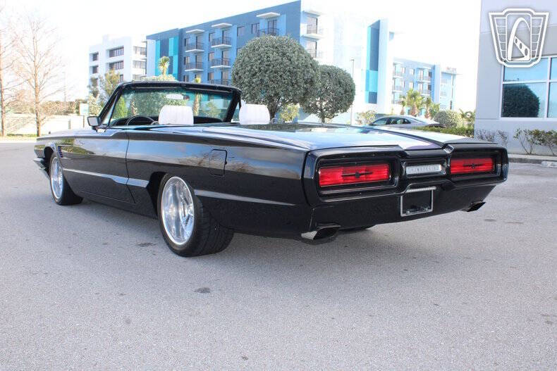 1964 Ford Thunderbird