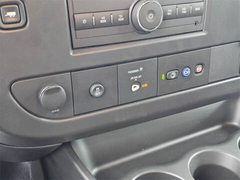 2025 Chevrolet Express 2500