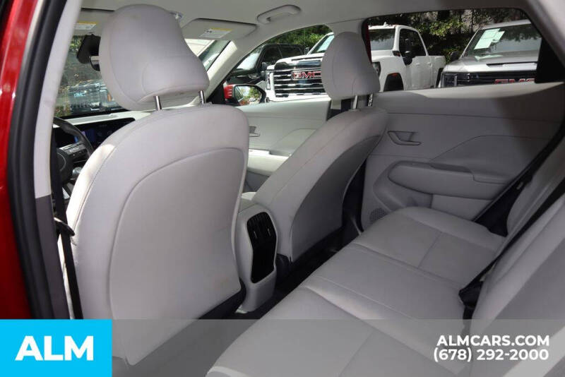 2025 Hyundai Kona SEL