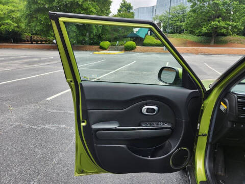 2015 Kia Soul +