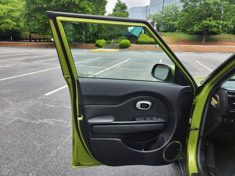 2015 Kia Soul +