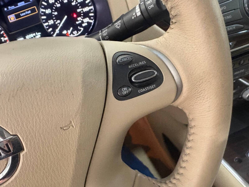 2014 Nissan Pathfinder SL