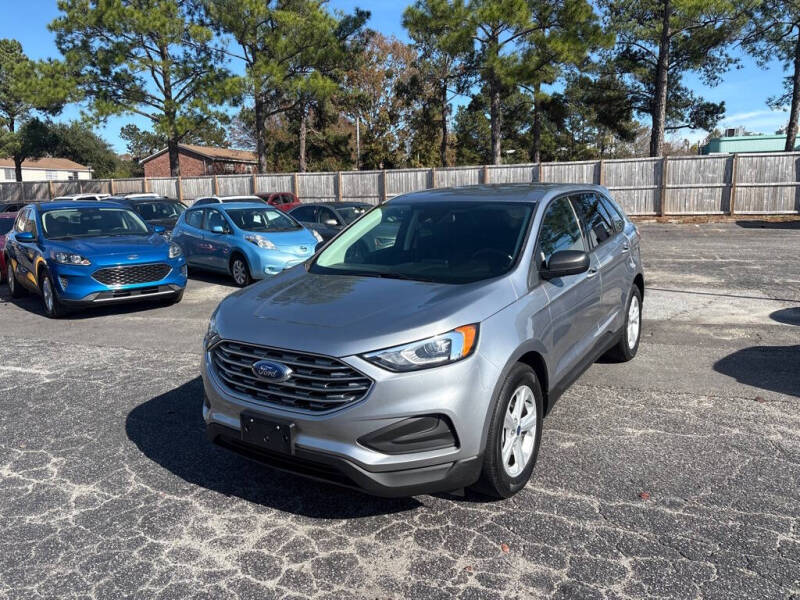 2021 Ford Edge SE's photo