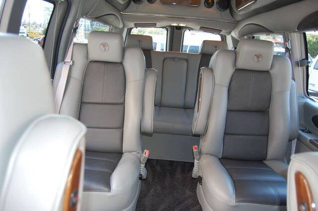 2017 GMC Savana 2500