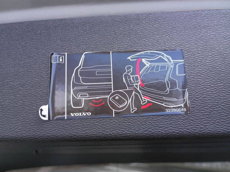 2025 Volvo V60 Cross Country B5 Plus