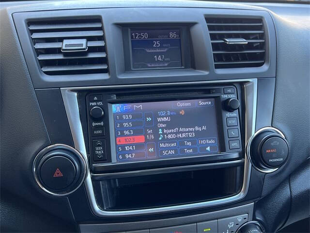 2013 Toyota Highlander SE