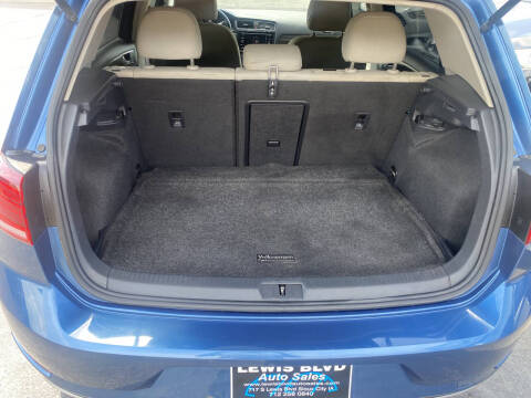 2018 Volkswagen Golf TSI S