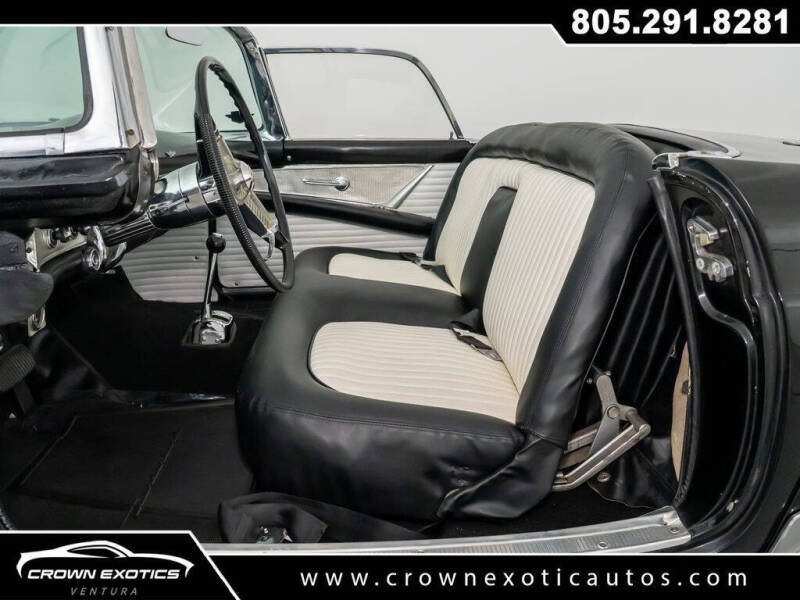 1955 Ford Thunderbird